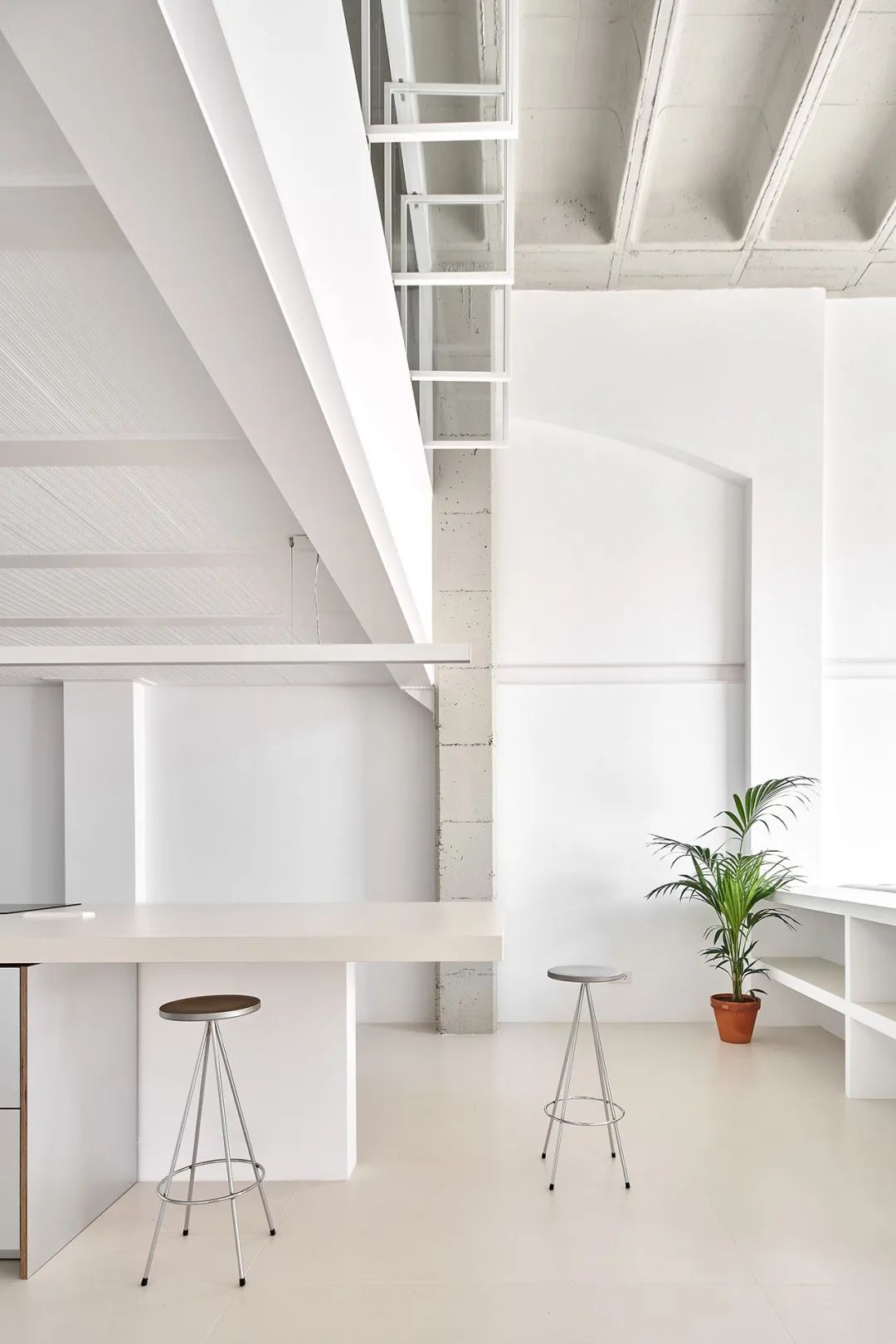 纯白极简两居室丨西班牙丨Allaround Lab-21