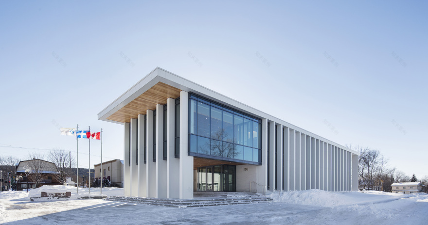 里戈市政厅,加拿大 / Affleck de la Riva architects-3