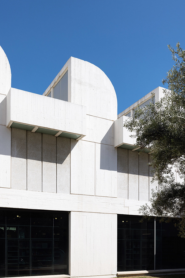 剧中人物七丨西班牙巴塞罗那丨多位设计师-21