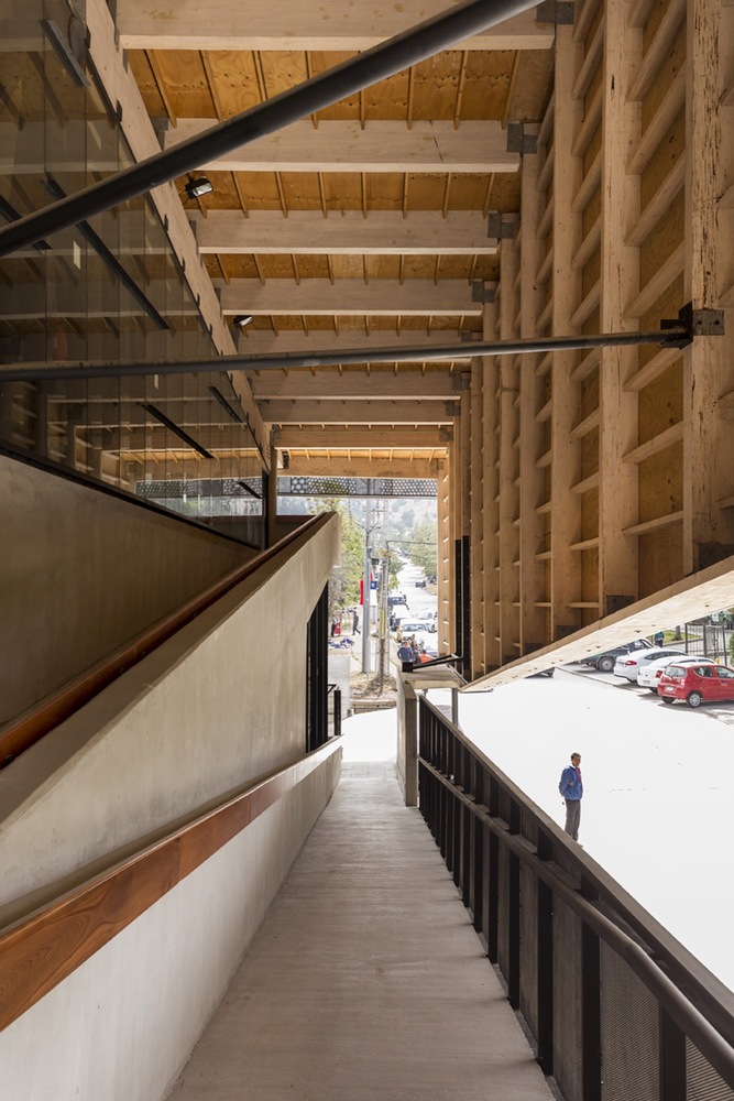 智利 Salamanca 市 9 年匠心之作 · 公共空间与体育设施的完美融合-54