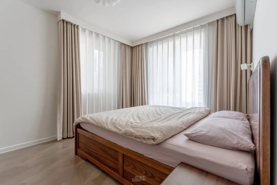 「原创案例」同色系的高级感，可以折叠的厨房解锁光影流动-61