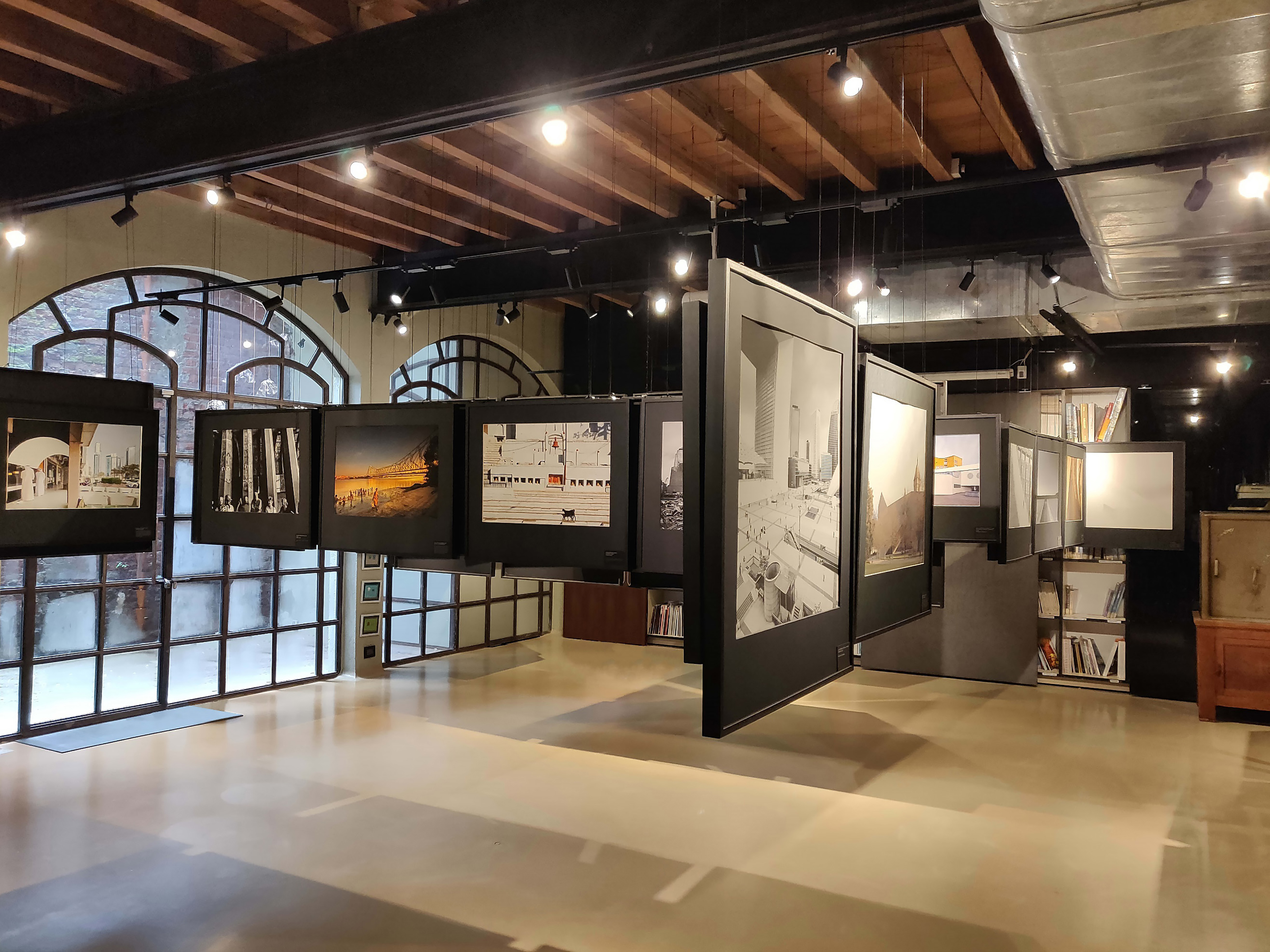 废弃仓库变身高颜值创意实验室-27