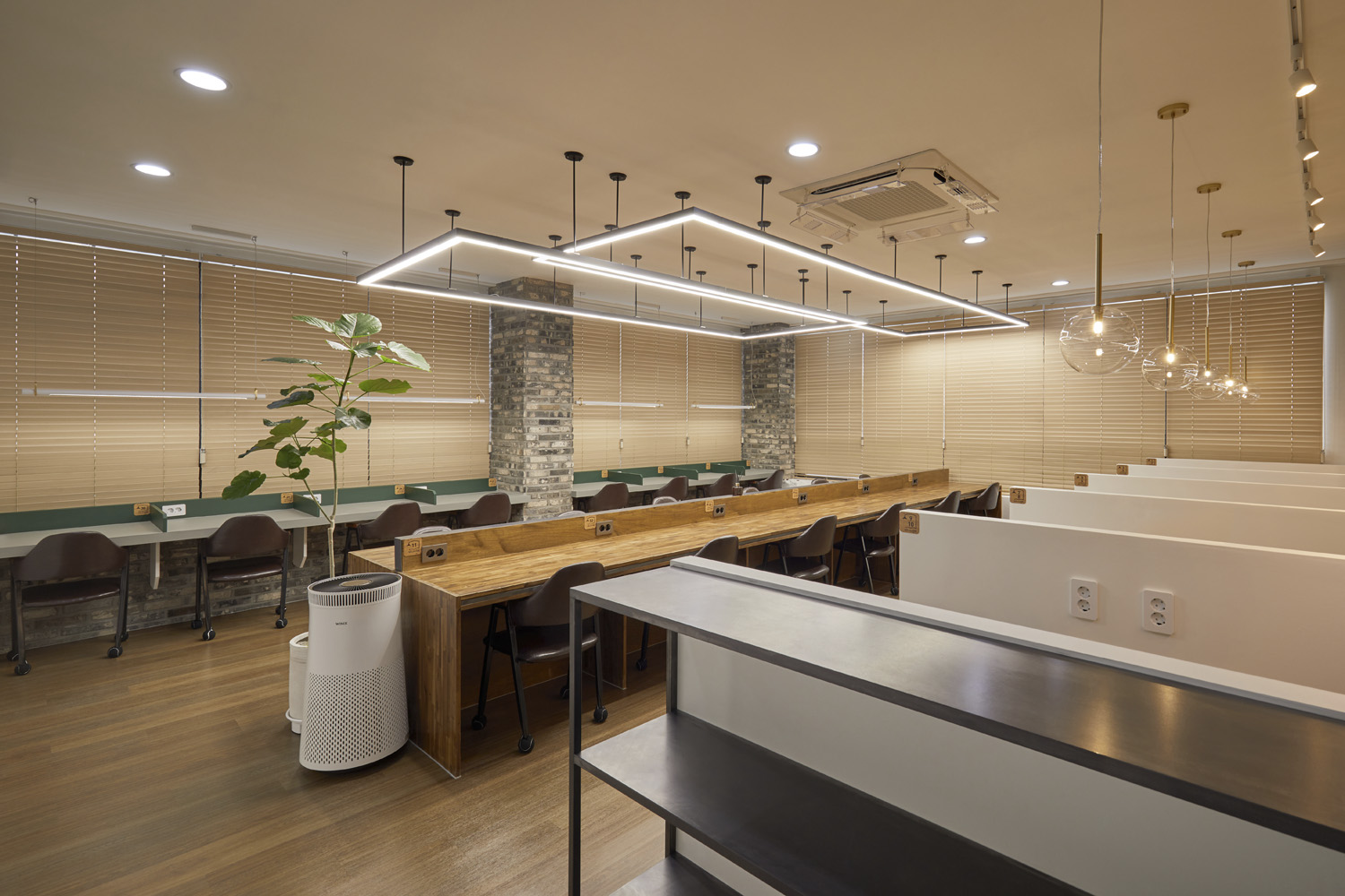 60 平极简风工作室咖啡厅设计-8