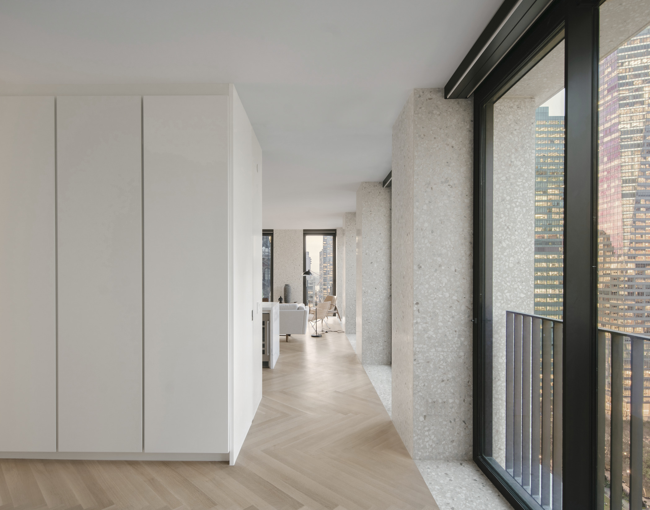 布莱恩特酒店（若The Bryant指酒店）；布莱恩特（姓氏若姓布莱恩特的人、名为布莱恩特的地方等需根据具体语境，这里默认以较常见姓氏处理） 丨美国曼哈顿-8