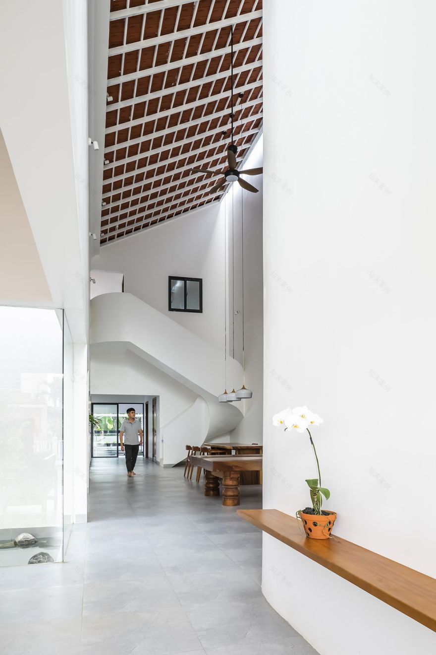 现代与传统交融的越南 Quảng Ngãi House-33