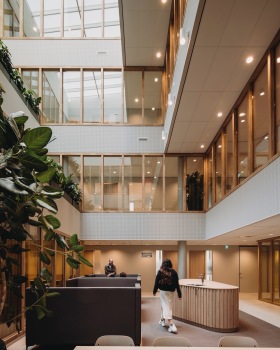 格罗宁根大学精神病学中心丨荷兰格罗宁根丨Atelier PRO+Vakwerk Architecten