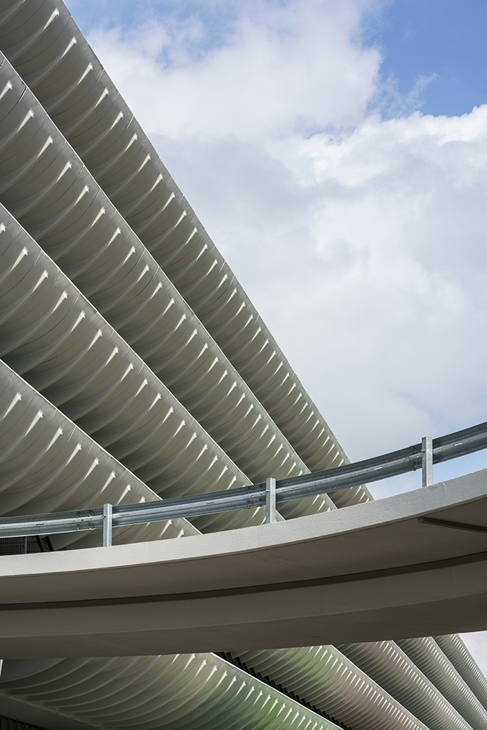 英国 Preston 汽车站翻新升级,历史与现代并融-14