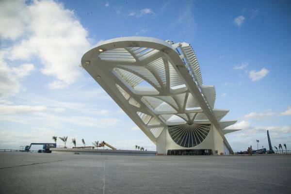 里约热内卢明日博物馆丨巴西里约热内卢丨西班牙建筑师圣地亚哥·卡拉特拉瓦-12