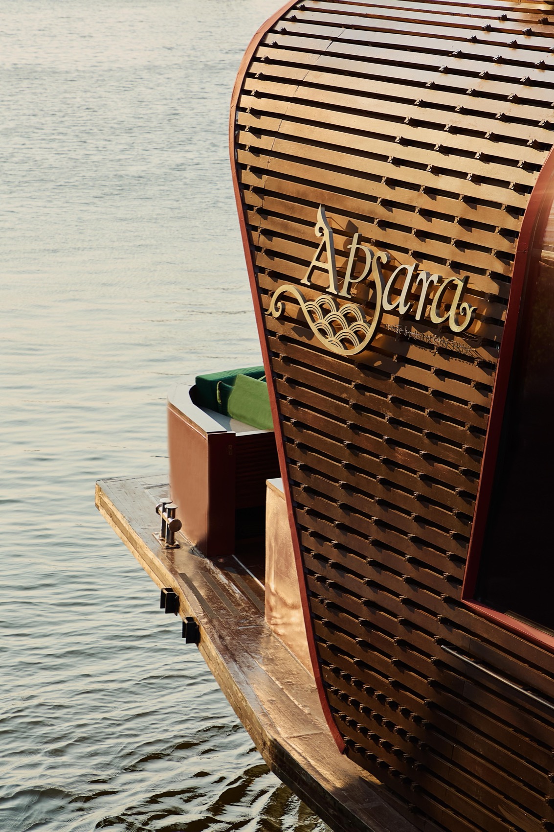 Apsara Cruise餐饮巡游船改造丨泰国曼谷丨Studio Locomotive-23