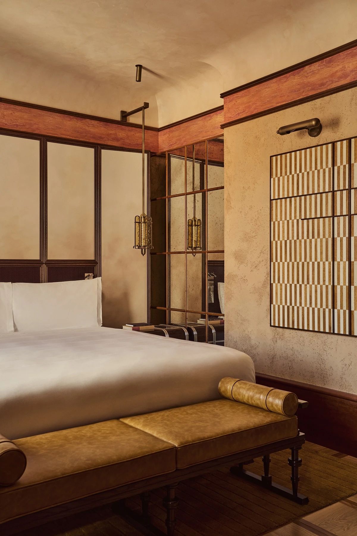 LVMH x 雅高集团全球首家东方快车酒店开幕，老钱风的极致浪漫-45