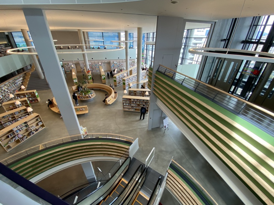 茨木市文化・子育て複合施設おにクル(“鬼来”)丨日本丨伊东豊雄建筑设计事务所-17