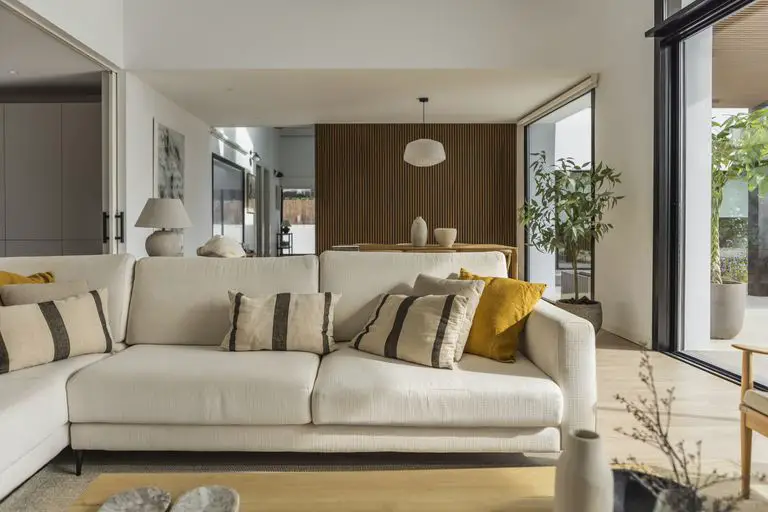 西班牙海岸线日式北欧风别墅设计-4