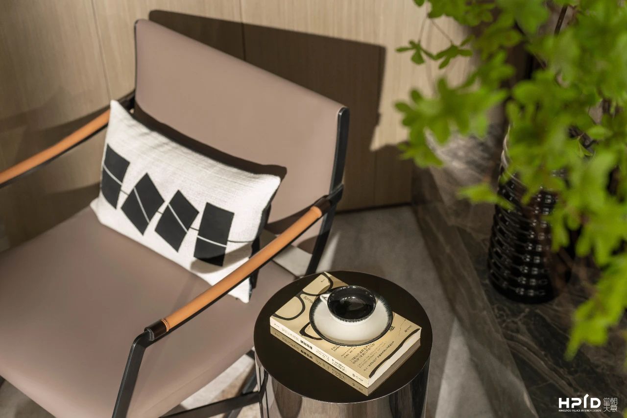 华润置地·嘉兴秀湖西项目底跃 198 户型丨中国嘉兴丨杭州堂朝天意室内设计有限公司-15