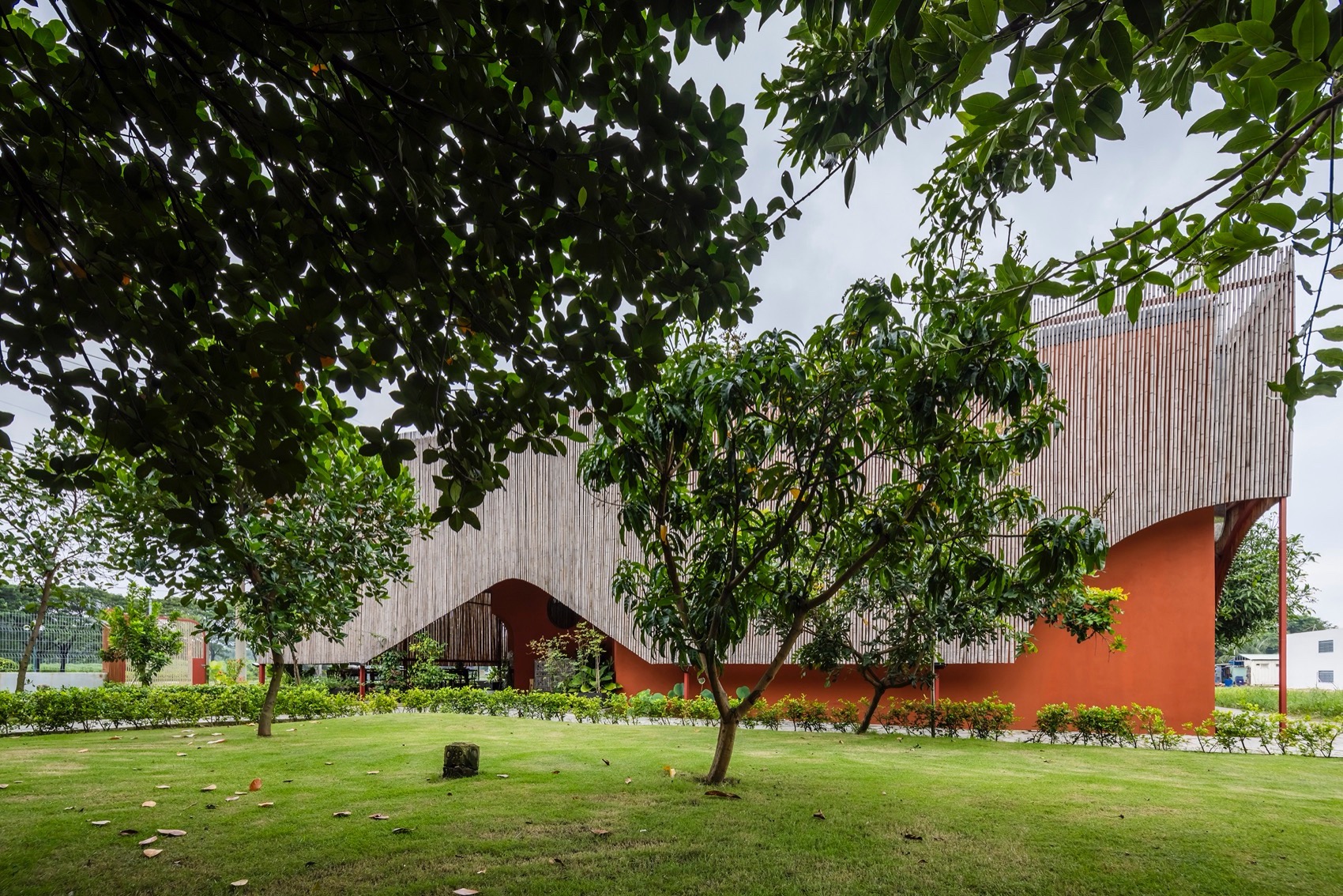 Nhà Tú花园餐厅丨越南丨Long Nguyen Design-5