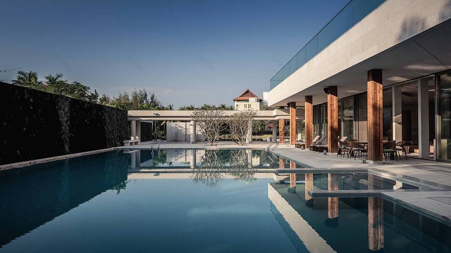 新作 · 赵睿 × 山石里予|松弛的午后丨中国广州丨V2 纬图,OOD-148