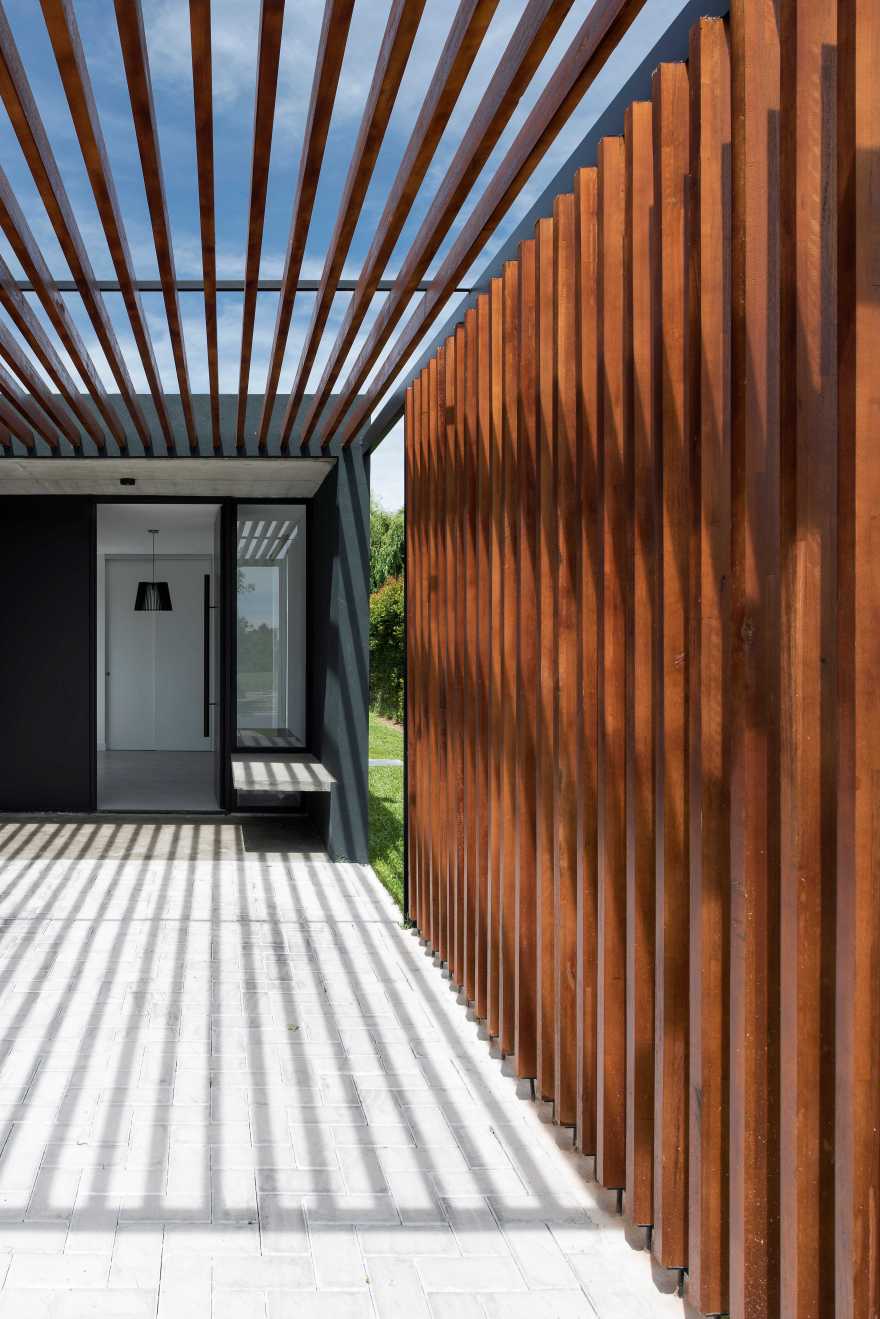 2LH 住宅 | 中型地块的创意设计-23