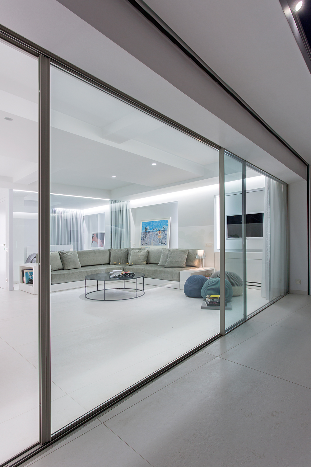 阁楼翻新；顶层公寓装修（注：Penthouse常见释义为阁楼；顶层公寓 ，可根据具体语境选择更合适的表述） 丨GreeceAthens-9