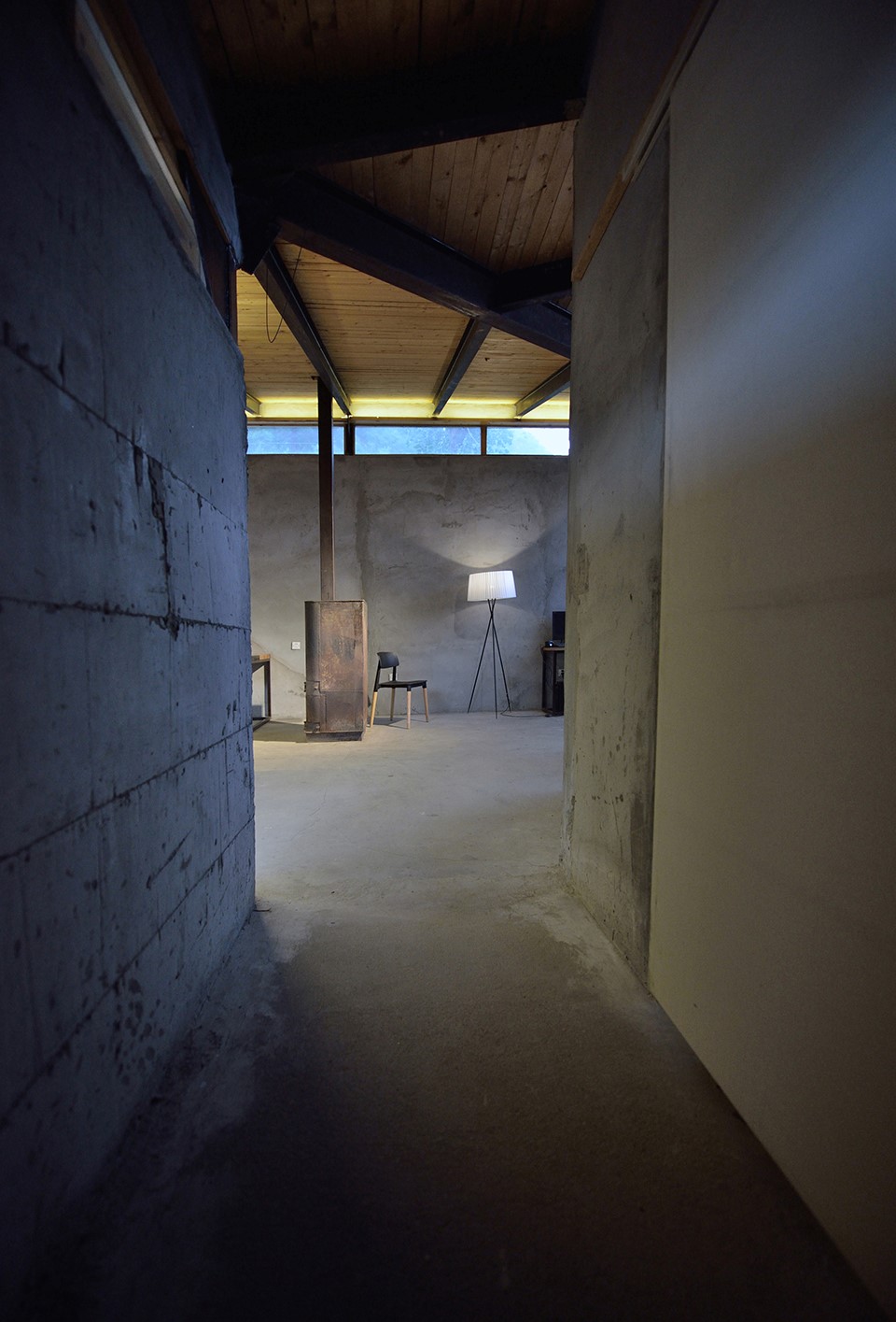 长城脚下“侧漏”的院落 | 巧妙应对用地难题-11