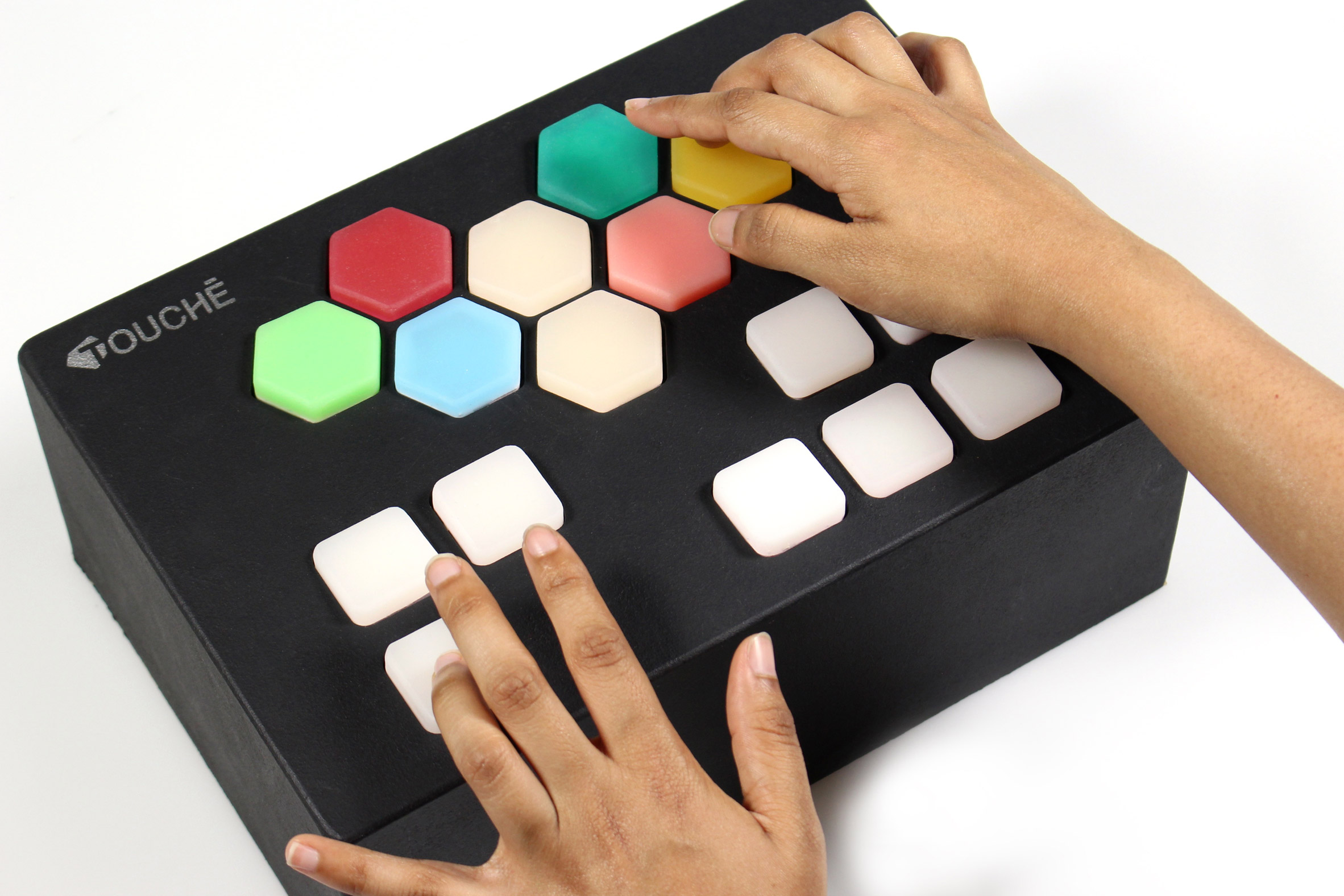 Wearable pods let musicians compose and perform tracks as vibrations on your skin-11