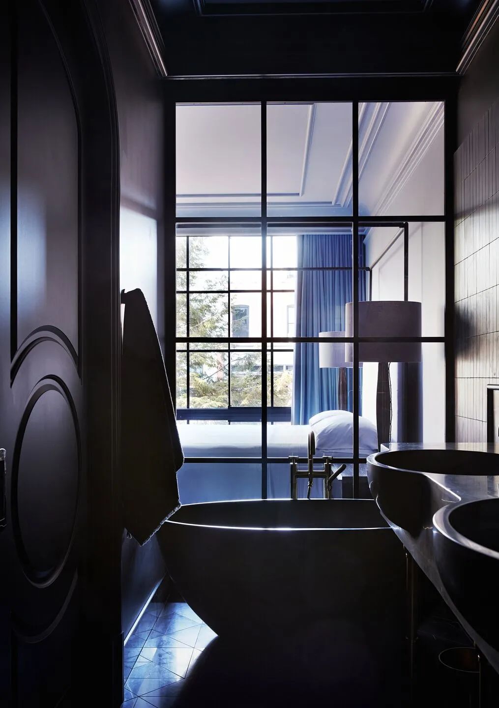 黑暗与暴风雨褐砂石丨美国新泽西丨水晶辛克莱设计-35