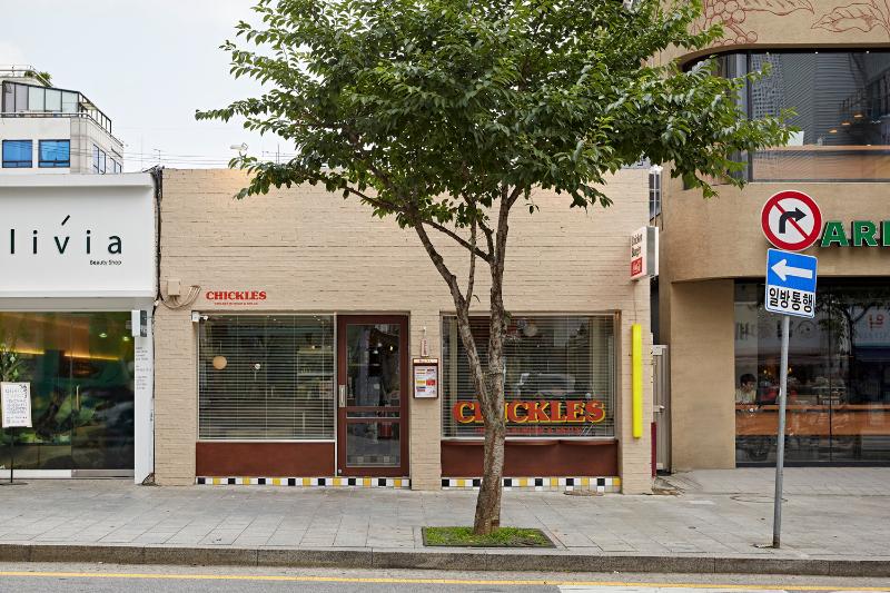 美式复古风 13 坪自制面包店设计-2