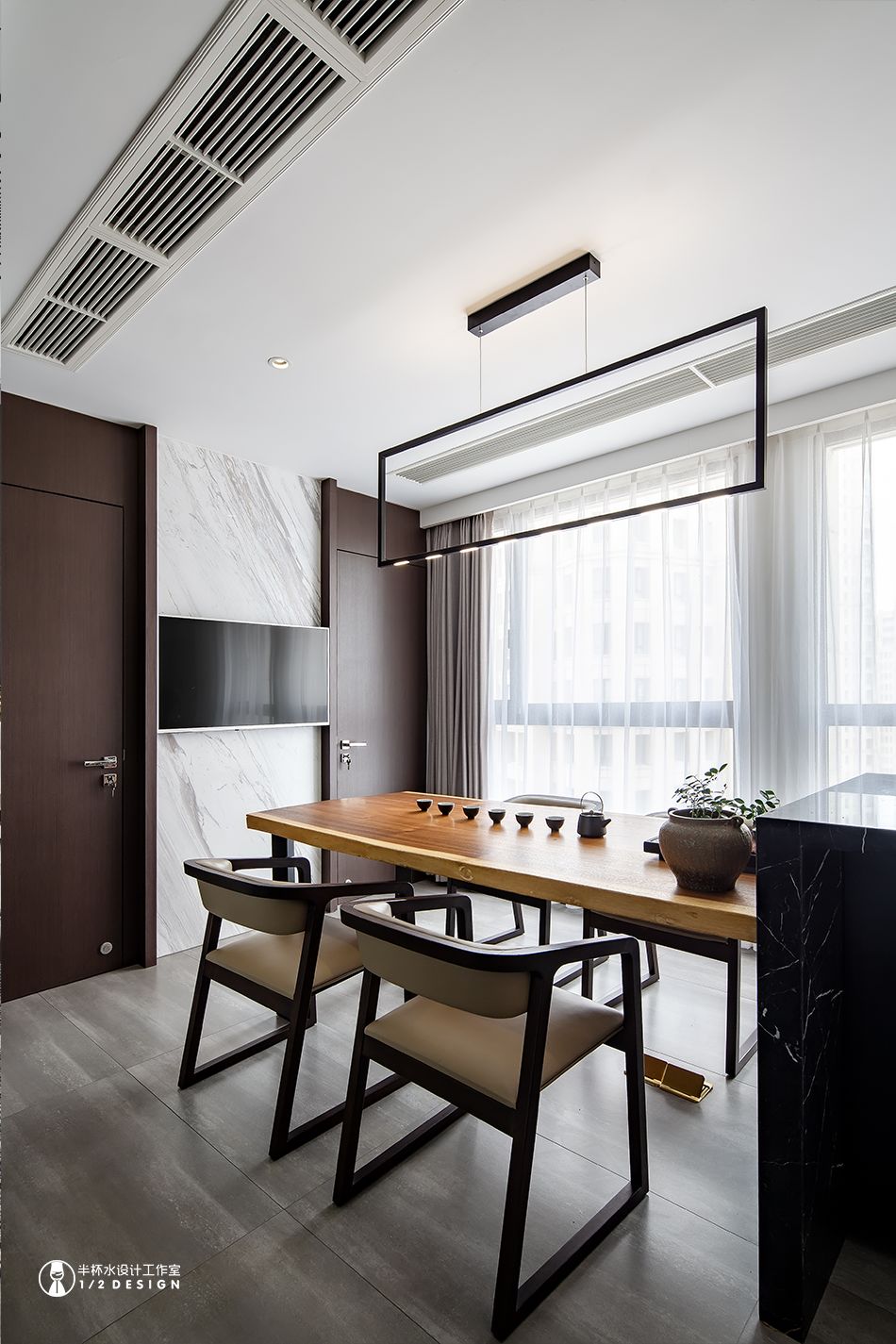 简约黑白灰,现代主义情怀的南北通透之家-46