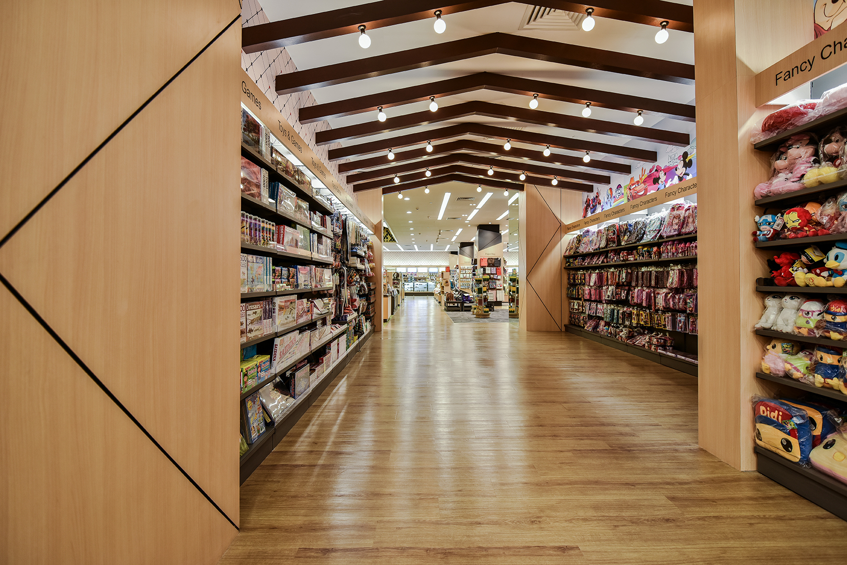 中谷南基购物中心火爆书店 · 烟花设计工作室-13