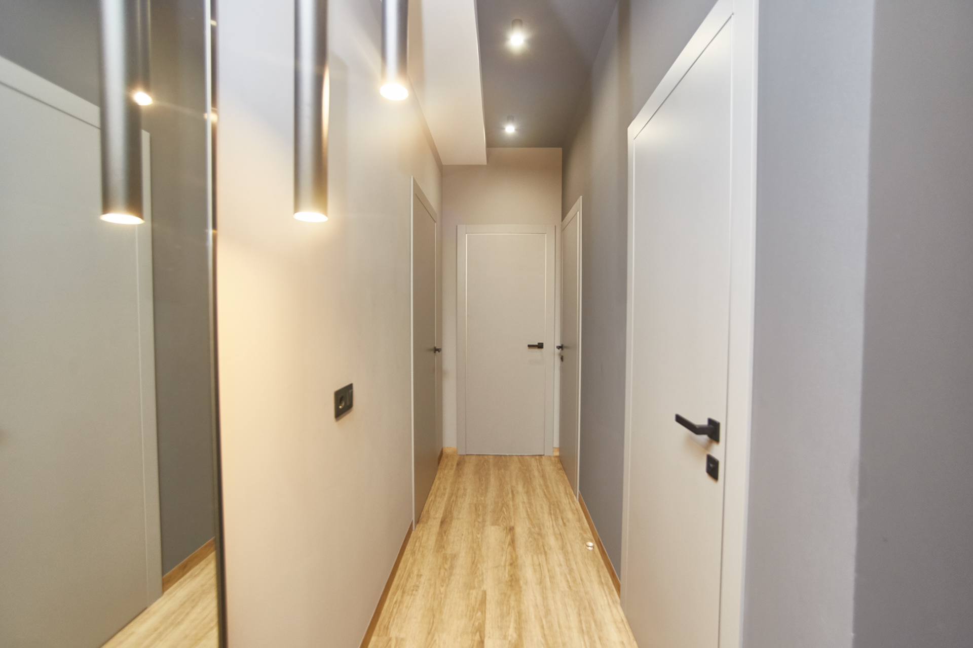 APARTMENT "HORIZON": 65 sq.m (Real)-25