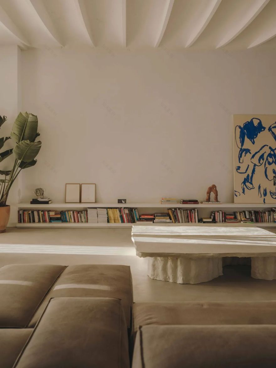 Mesura丨工业公寓改造,艺术画廊与生活空间的完美融合-9