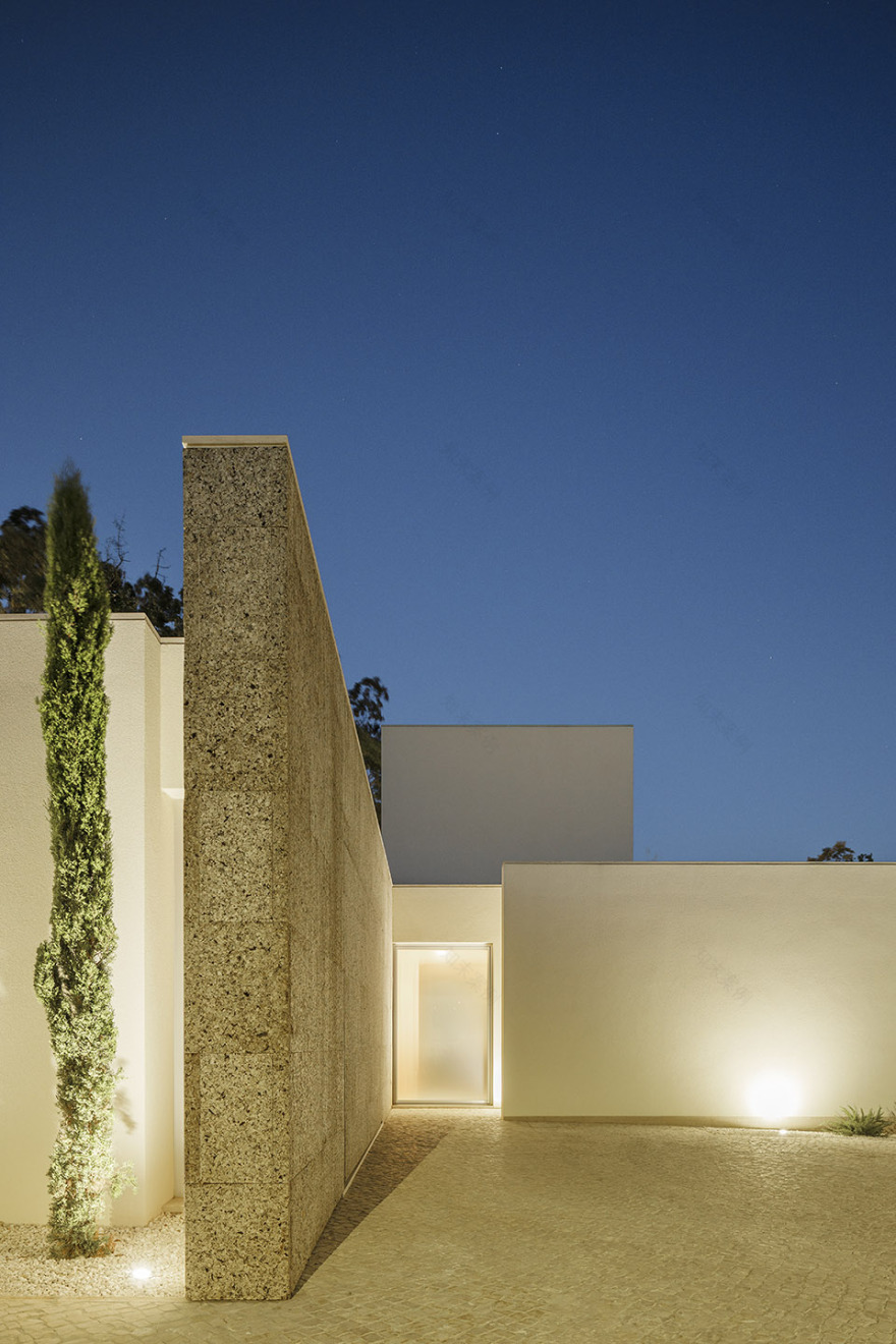 葡萄牙 Santarém 住宅丨dp Arquitectos-25