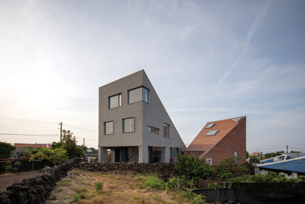 依山傍水的韩式别墅-18