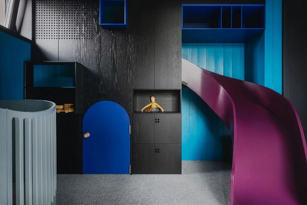 189m²黑色系别墅-38