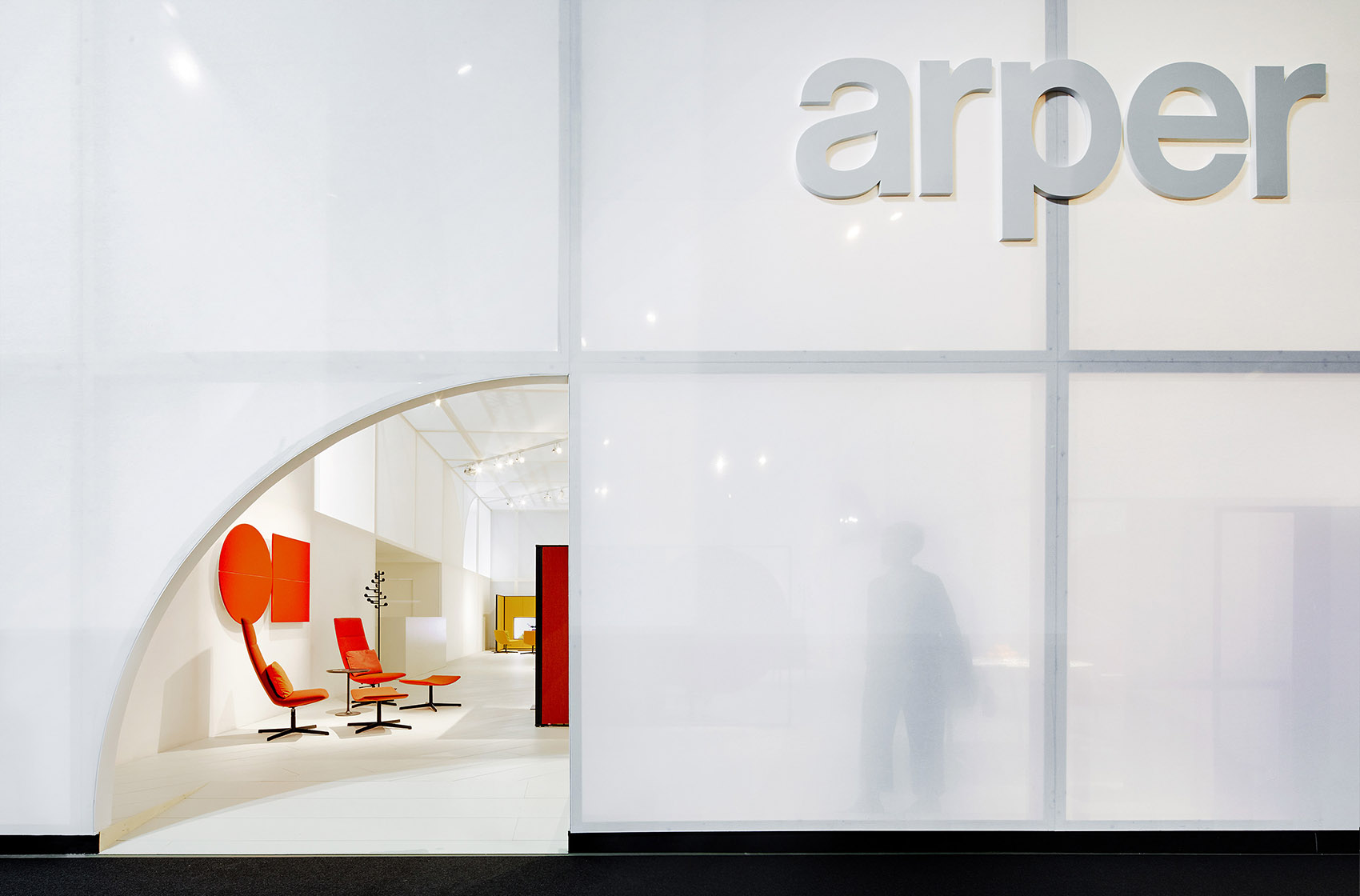 2017米兰家具展Arper展厅 / MAIO-28