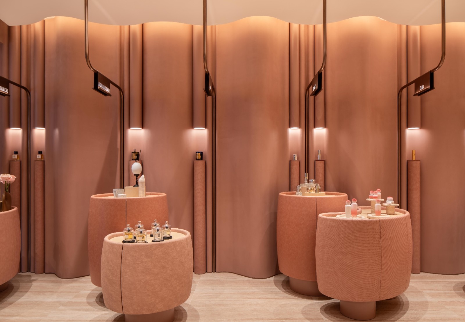 化妆品店 / Joyce Beauty 兴业太古汇店丨中国上海-9