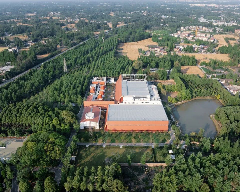 崇州永利红瓦广场：抽象的聚落-24