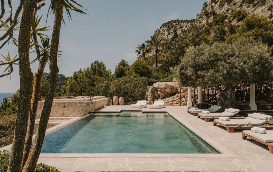 普罗旺斯葡萄园古老城堡重建丨建筑师Amelia Tavella-60