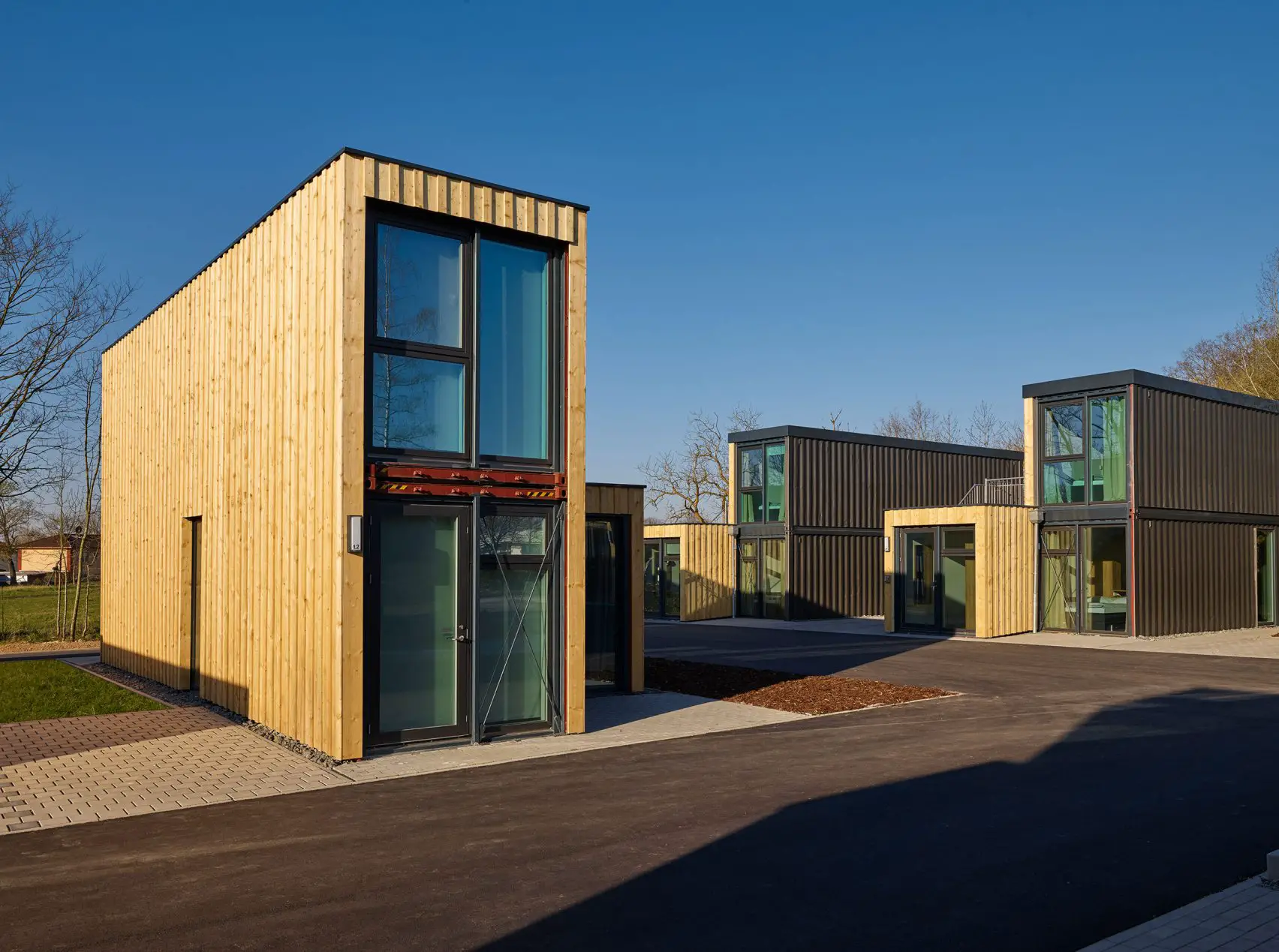 德国集装箱公寓 | 可持续设计与紧凑空间的完美结合-6