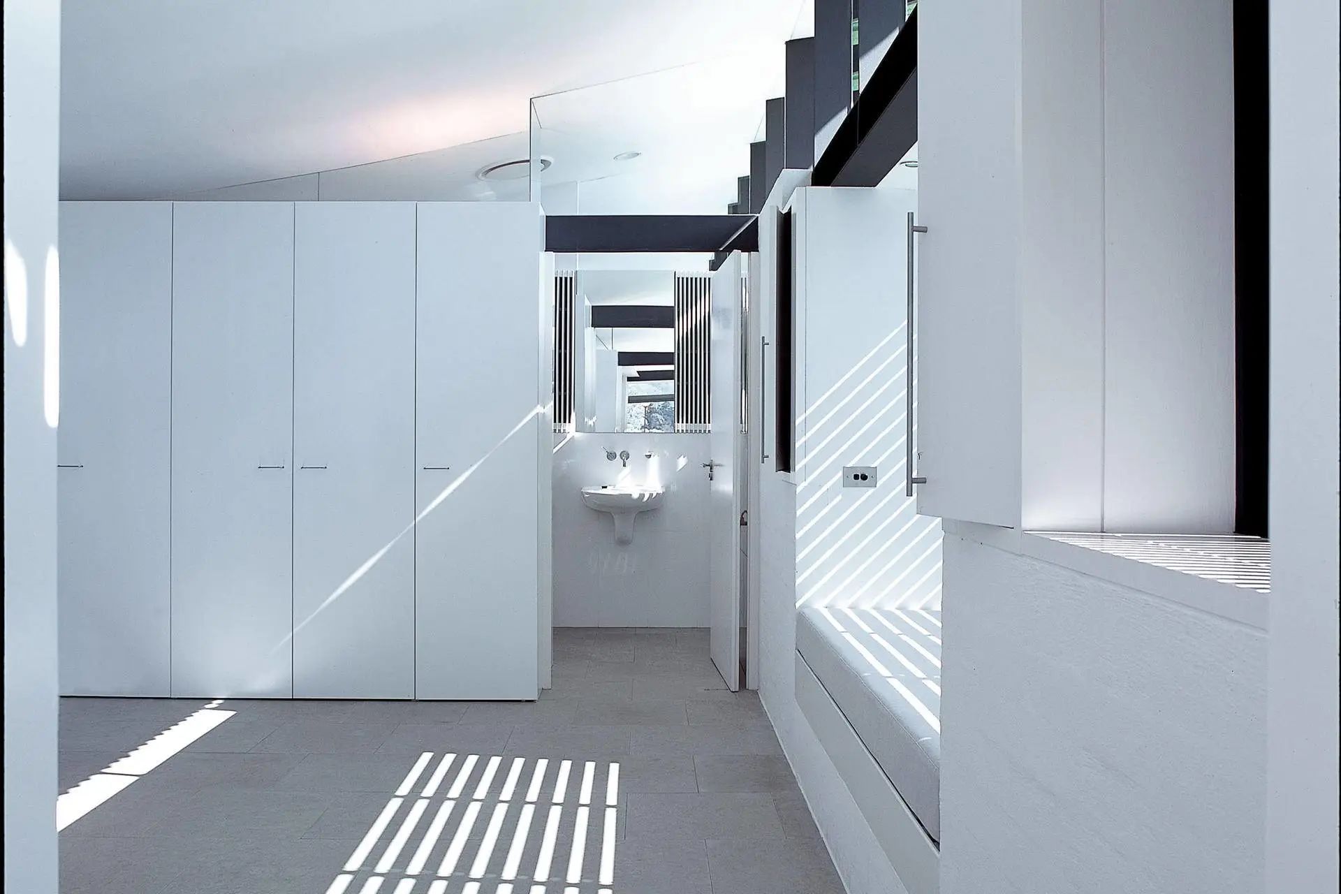 灵活空间与自然共生的现代住宅设计-94