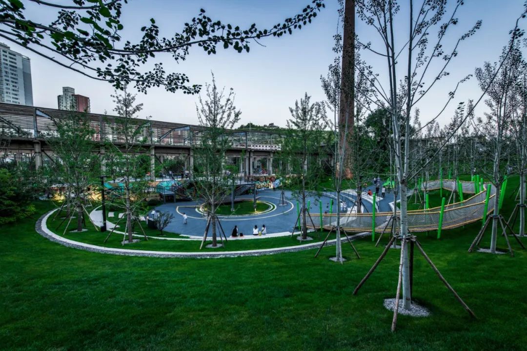 工业遗址改造 | 用景观留下时代的记忆：中车·拾光公园-92