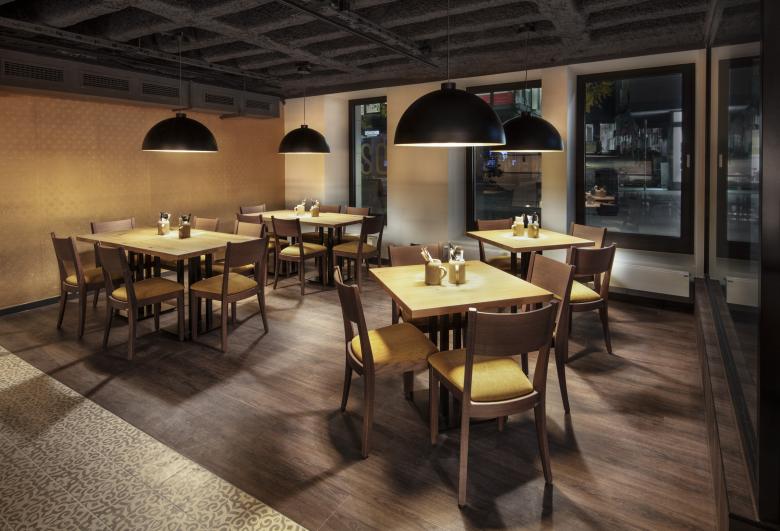 斯图加特市政厅地下室餐馆丨德国斯图加特丨DIA Dittel Architekten-6