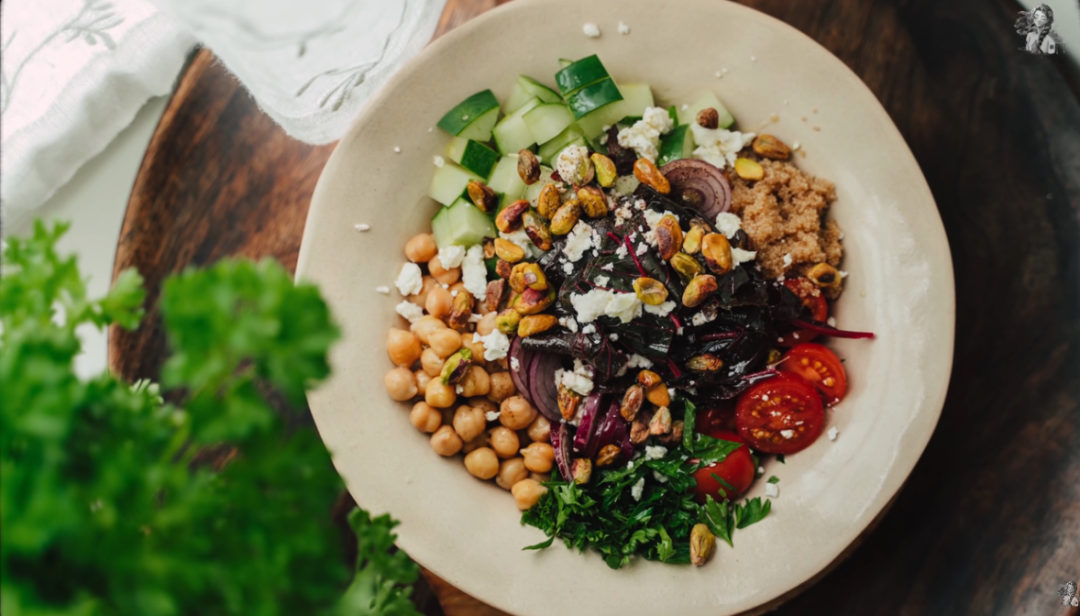 90后妈妈带家人住进森林别墅丨德国丨Thuy Dao和老公T-68