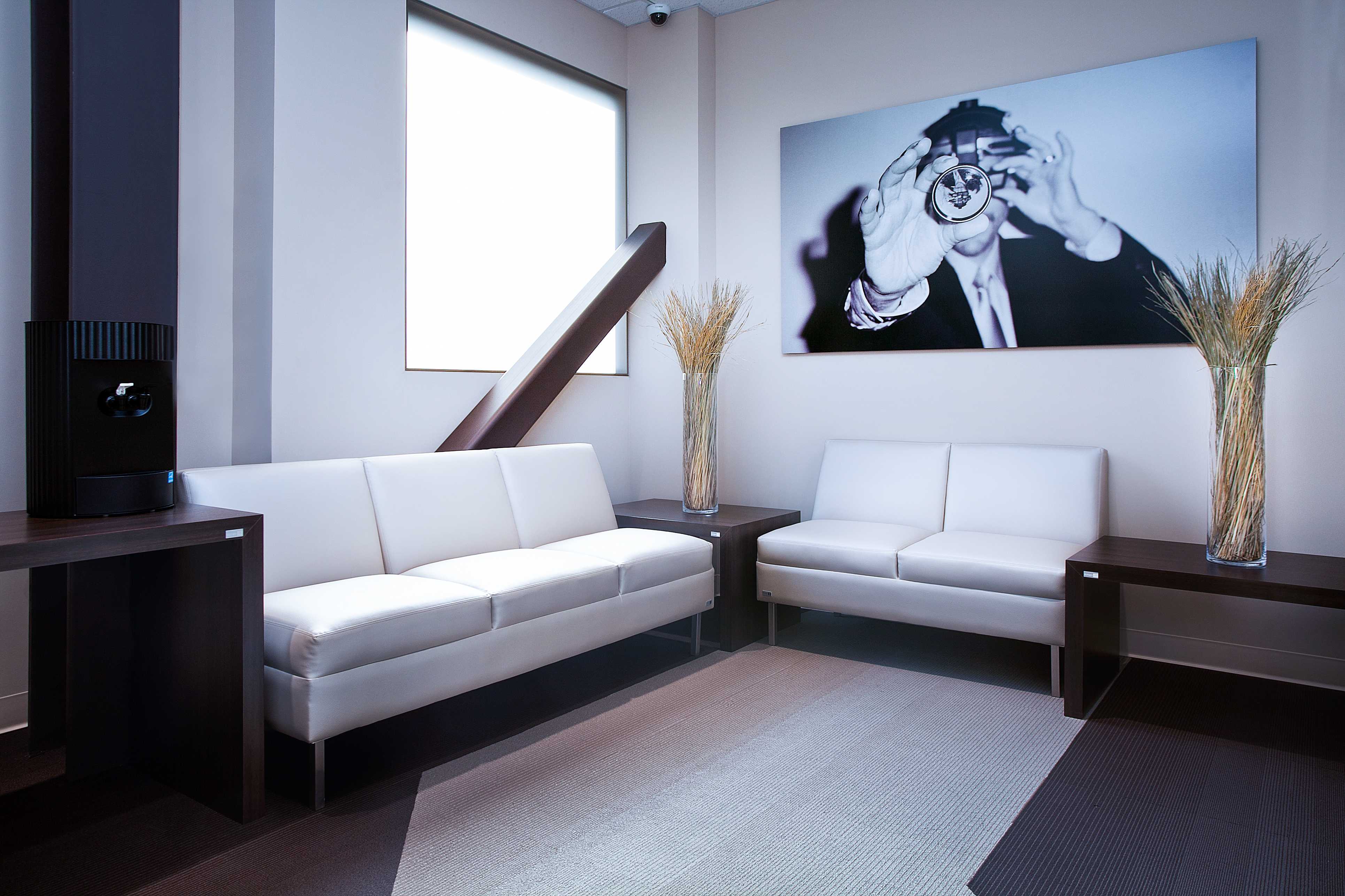 洛杉矶 Retina Macula 研究所新医疗办公室-4