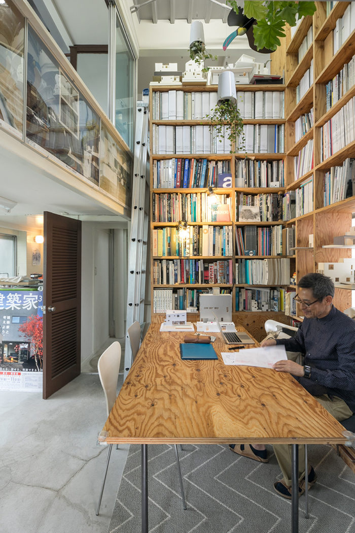 5層の狭小住宅運河沿いのビルを改装した建築家夫婦のSOHO | Green | 100%LiFE-0