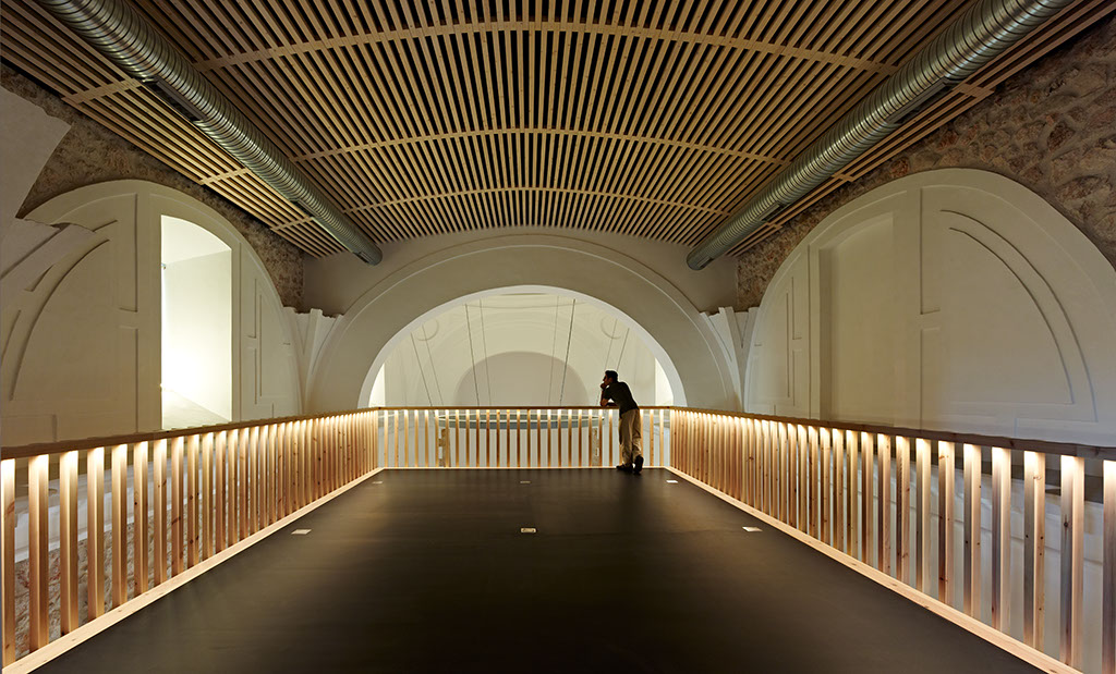 西班牙 16 世纪教堂复兴 | 多功能活动空间-49