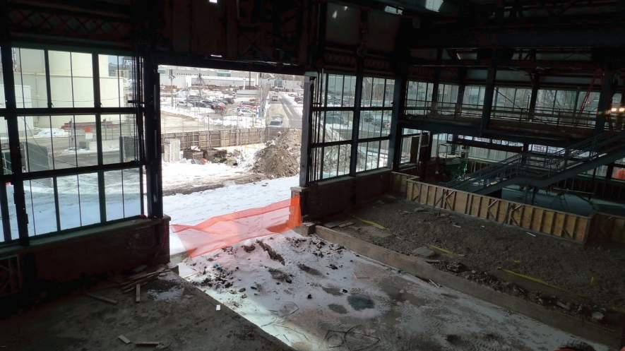 “最硬核”的办公空间改造，废弃海军造船厂中长出了一座封闭森林！-52