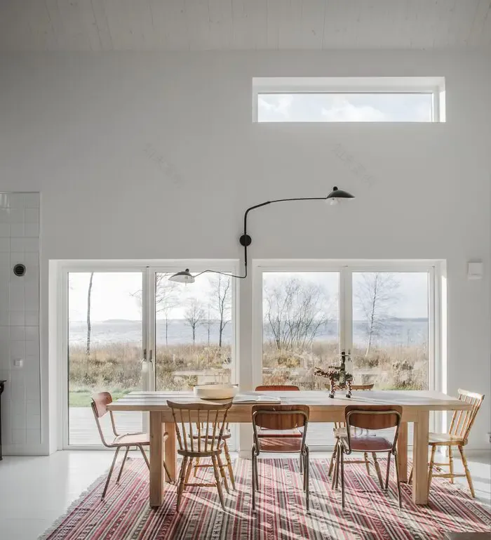 湖畔现代木质农舍-2