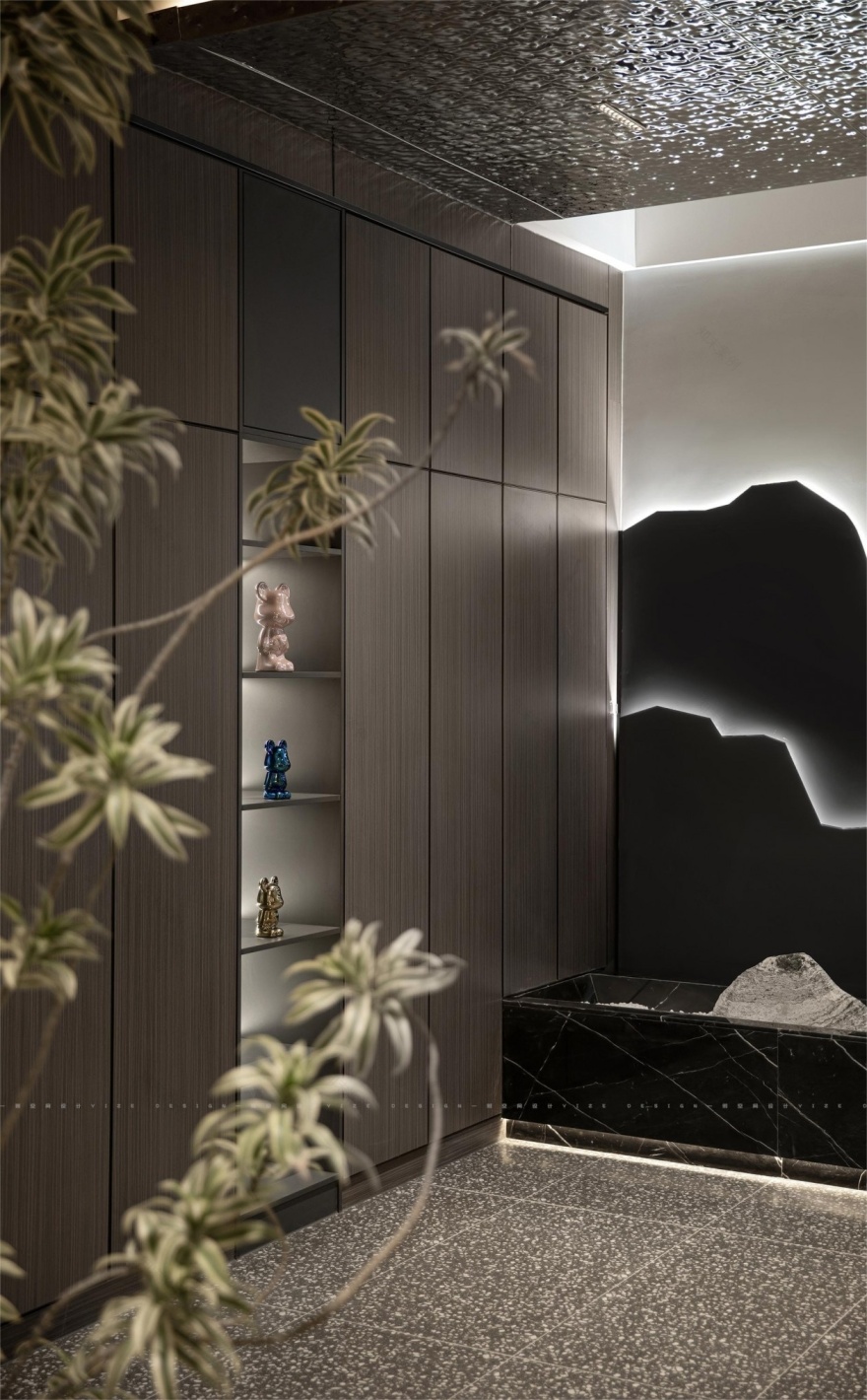 悬浮楼梯下的现代极简别墅设计丨中国杭州丨赵艺哲设计团队-18