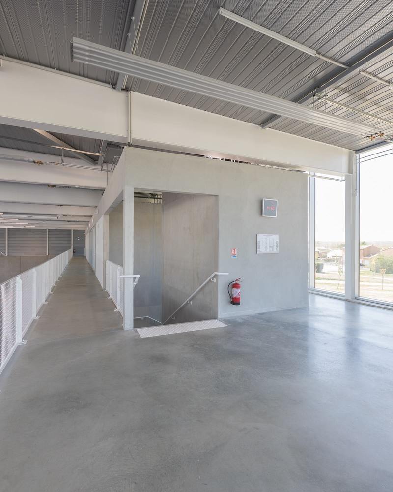 Vanille Gymnasium Raphaël Betillon et Guillaume Freyermuth Architects + CTV Architects-57