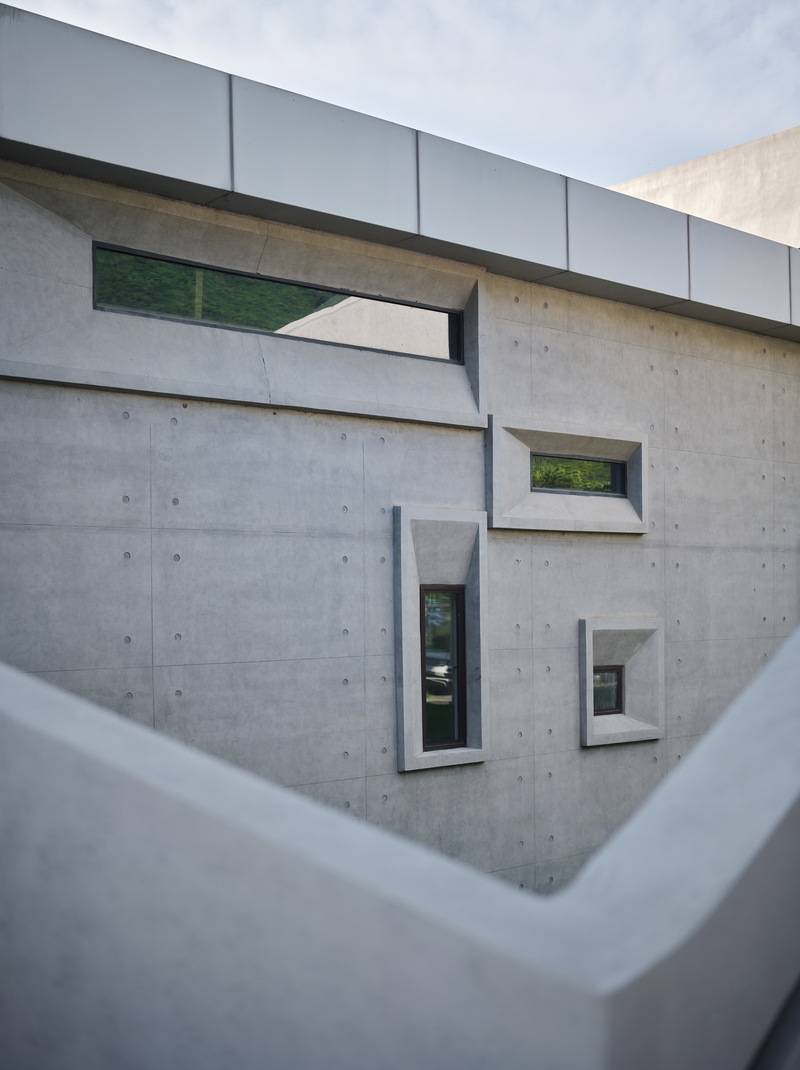 桂湖美术馆 | 融入自然的艺术空间-16