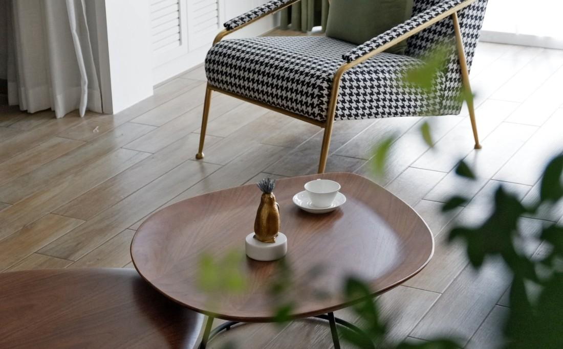 黄铜画框丝绒窗，复古气息满溢-7